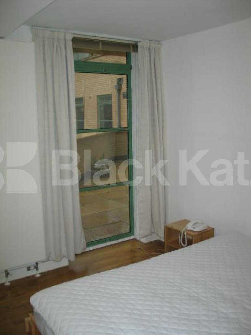 			LET!, 2 Bedroom, 1 bath, 1 reception Apartment			 Arlington Road, CAMDEN 